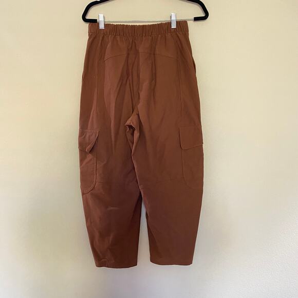 Lululemon Light Utilitech Cargo Pocket High-Rise Pant Roasted Brown sz 27 - Picture 3 of 5